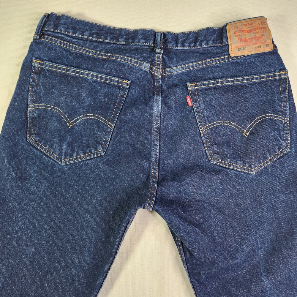Levis 505 Regular Fit Jeans Mens 36x30 Dark Wash Straight Leg Blue Denim - Picture 12 of 14